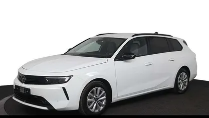 Wit Nieuw 2025 Opel Astra Business Edition Stationwagen | € 26.945 (Eerlijke prijs)