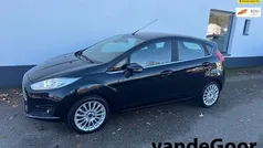 Zwart Gebruikt 2014 Ford Fiesta Titanium Hatchback | € 5.950 (Goede deal)