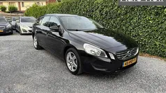 Gebruikt 2011 Volvo V60 Momentum Stationwagen | € 9.945 (Eerlijke prijs)