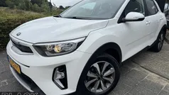 Wit Gebruikt 2021 Kia Stonic SUV | € 17.700 (Eerlijke prijs)