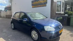 Blauw Gebruikt 2007 VW Golf V Hatchback | € 2.999 (Eerlijke prijs)