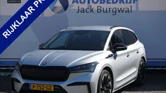 Grijs Gebruikt 2022 Skoda Enyaq iV SportLine SUV | € 31.950 (Eerlijke prijs)