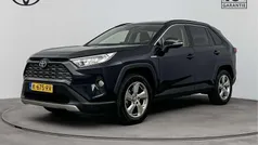 Zwart Gebruikt 2021 Toyota RAV4 Hybrid Business Edition SUV | € 33.445 (Goede deal)