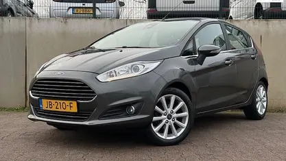 Grijs Gebruikt 2016 Ford Fiesta Titanium Hatchback | € 7.888 (Eerlijke prijs)