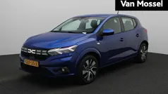 Gebruikt 2024 Dacia Sandero Expression Hatchback | € 17.935 (Eerlijke prijs)