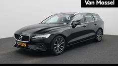 Gebruikt 2020 Volvo V60 Business Edition Stationwagen | € 30.900 (Goede deal)