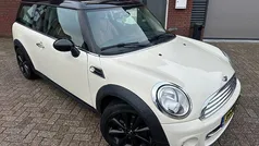 Wit (metallic) Gebruikt 2012 Mini Cooper Clubman Business Stationwagen | € 6.700 (Eerlijke prijs)