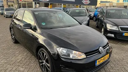 Occasion 2016 VW Golf VII Hatchback | € 7.999 (Eerlijke prijs)