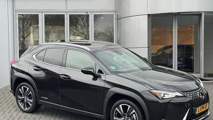 Occasion Lexus UX 250h 184 PK (135 kW) 2021 Zwart SUV