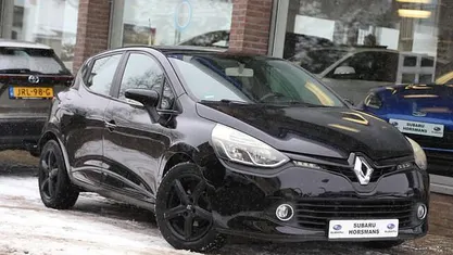 Zwart Occasion 2012 Renault Clio IV Expression Hatchback | € 6.450 (Eerlijke prijs)