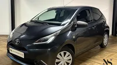 Grijs Gebruikt 2017 Toyota Aygo Hatchback | € 5.940 (Goede deal)