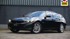 Zwart Gebruikt 2022 BMW 330 Shadowline Stationwagen | € 34.350 (Goede deal)