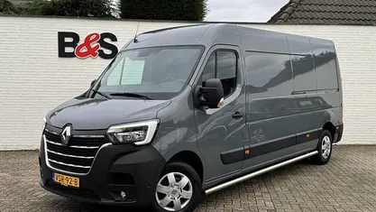 Grijs Occasion 2022 Renault Master Van | € 18.900 (Eerlijke prijs)