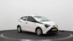 Wit Gebruikt 2021 Toyota Aygo Hatchback | € 10.845 (Eerlijke prijs)