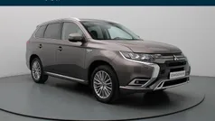Bruin metallic Gebruikt 2021 Mitsubishi Outlander P-HEV Intense+ SUV | € 25.990 (Eerlijke prijs)