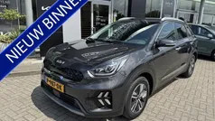 Grijs Gebruikt 2022 Kia Niro SUV | € 27.950 (Eerlijke prijs)