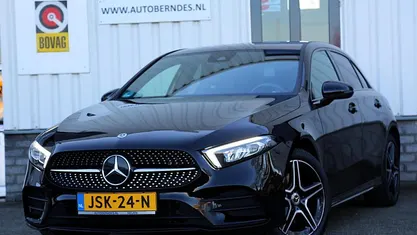 Zwart Gebruikt 2021 Mercedes A250 AMG line Hatchback | € 30.900 (Eerlijke prijs)