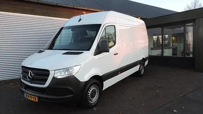 Wit Gebruikt 2018 Mercedes Sprinter Van | € 19.985 (Eerlijke prijs)