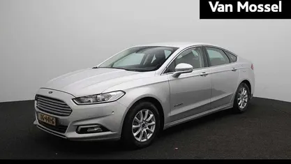 Grijs Occasion 2018 Ford Mondeo Titanium Sedan | € 13.945 (Eerlijke prijs)