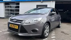 Bruin Gebruikt 2013 Ford Focus Trend Hatchback | € 4.950 (Eerlijke prijs)