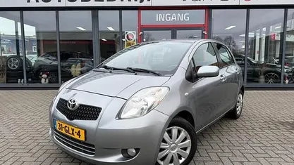 Occasion Toyota Yaris Sol 87 PK (63 kW) 2008 Grijs Hatchback