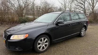 Zwart Occasion 2012 Volvo V70 Momentum Stationwagen | € 4.300 (Goede deal)