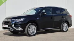 Gebruikt 2020 Mitsubishi Outlander Intense+ SUV | € 24.685 (Eerlijke prijs)