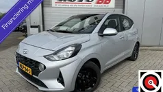 Grijs Gebruikt 2023 Hyundai i10 Comfort Hatchback | € 15.995 (Eerlijke prijs)
