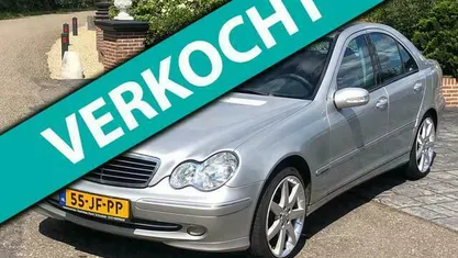Grijs Gebruikt 2002 Mercedes C200 Elegance Sedan | € 2.995 (Eerlijke prijs)