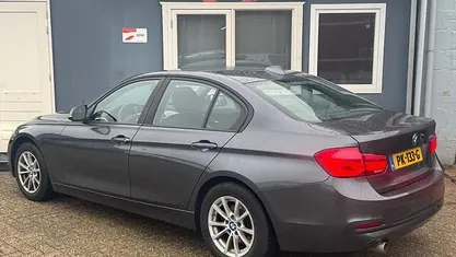Occasion BMW 318 Executive 136 PK (100 kW) 2017 Grijs (metallic) Sedan