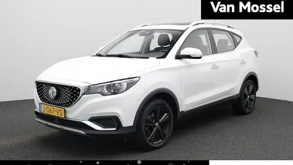 Wit Gebruikt 2020 MG ZS Luxury Sedan | € 13.995 (Eerlijke prijs)