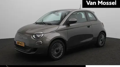 Bruin Gebruikt 2021 Fiat 500e Icon Hatchback | € 15.840 (Super prijs)