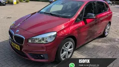 Rood, metallic lak Gebruikt 2016 BMW 225 Active Tourer Executive MPV | € 16.995 (Eerlijke prijs)