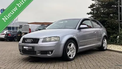 Grijs Gebruikt 2004 Audi A3 Ambiente Hatchback | € 2.499 (Eerlijke prijs)