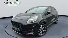 Zwart, metallic lak Gebruikt 2021 Ford Puma ST-Line SUV | € 22.745 (Goede deal)