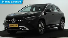 Donker kosmoszwart metaalkleur metallic Gebruikt 2023 Mercedes GLA250 Advanced SUV | € 43.750 (Eerlijke prijs)
