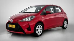 Rood Gebruikt 2019 Toyota Yaris Hybrid Active Hatchback | € 15.945 (Eerlijke prijs)