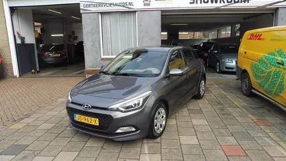 Occasion 2015 Hyundai i20 Hatchback | € 10.000 (Eerlijke prijs)