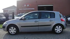 Gebruikt 2004 Renault Mégane II Expression Hatchback | € 599 (Goede deal)