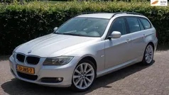 Grijs, metallic lak Gebruikt 2009 BMW 320 Stationwagen | € 4.999 (Goede deal)