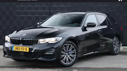 Gebruikt 2021 BMW 330e M Sport Stationwagen | € 29.750 (Eerlijke prijs)