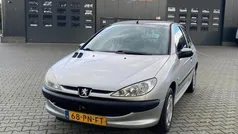 Grijs Gebruikt 2004 Peugeot 206 Hatchback | € 1.650 (Eerlijke prijs)