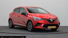 Gebruikt 2022 Renault Clio V Techno Hatchback | € 20.845 (Eerlijke prijs)