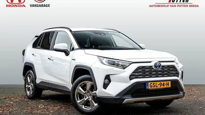 Wit (metallic) Gebruikt 2022 Toyota RAV4 Hybrid Executive SUV | € 38.800 (Eerlijke prijs)