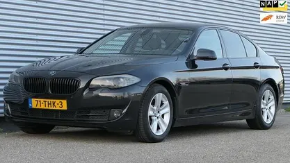 Zwart Occasion 2012 BMW 528 Executive Sedan | € 10.940 (Goede deal)