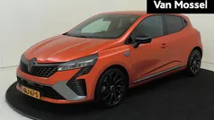 Gebruikt 2024 Renault Clio V Esprit Alpine Hatchback | € 23.635 (Eerlijke prijs)