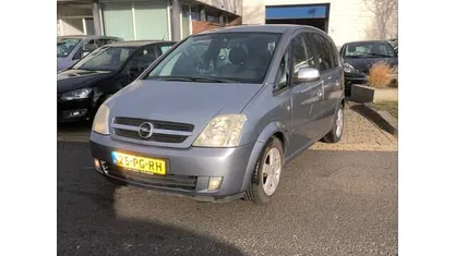 Gebruikt 2004 Opel Meriva Cosmo MPV | € 995 (Eerlijke prijs)