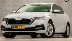 Gebruikt 2023 Skoda Octavia Sport Hatchback | € 23.945 (Eerlijke prijs)