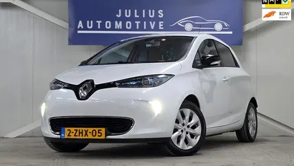 Occasion 2014 Renault Zoe Zen Hatchback | € 5.793 (Eerlijke prijs)