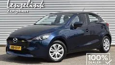 Blauw Gebruikt 2023 Mazda 2 Center-Line Hatchback | € 19.990 (Eerlijke prijs)